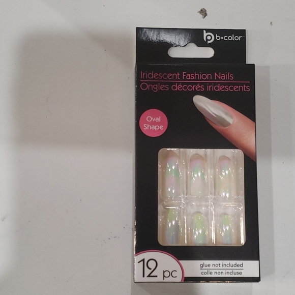 B Color Iridescent Fashion Nails Oval Shape 12 pc - Picture 2 of 2